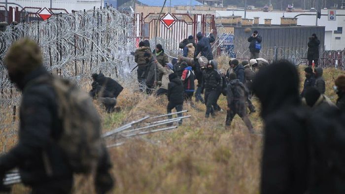 Respingimenti dei migranti al confine tra Polonia e Bielorussia. © Sputnik. Viktor Tolochko.