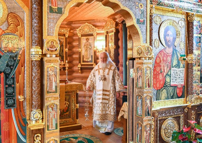 Peredelkino - Servizio patriarcale nello skit di Alexander Nevsky nel giorno del 75° compleanno.