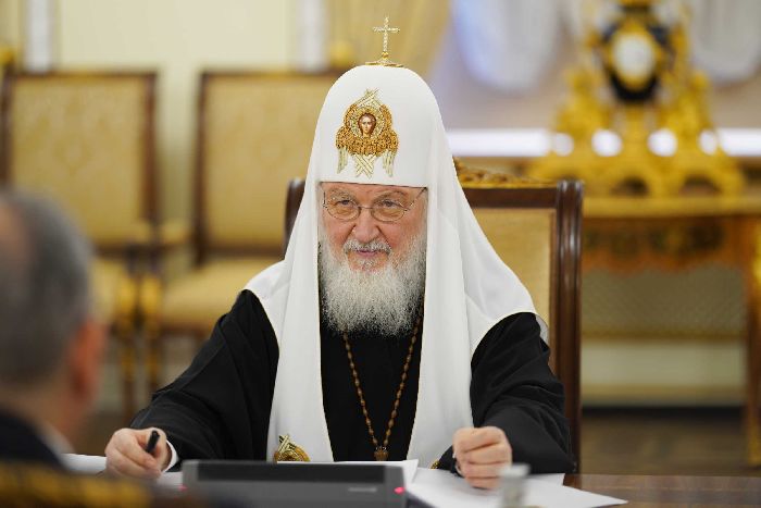 Mosca - Incontro di Sua Santità il Patriarca Kirill con l'ambasciatore del Regno del Bahrein in Russia. Foto del sacerdote Igor Palkin.
