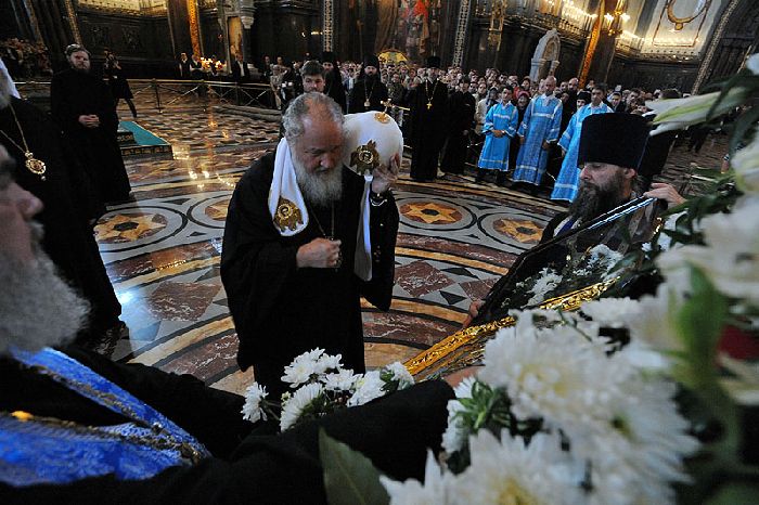 Mosca - Il Patriarca Kirill rende omaggio all'Icona di Kursk