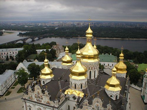 Kiev - Monastero delle Grotte lungo il fiume Dnepr. Cattedrale della Dormizione