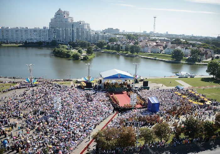 Minsk - Divina Liturgia nella cittadella della capitale bielorussa.