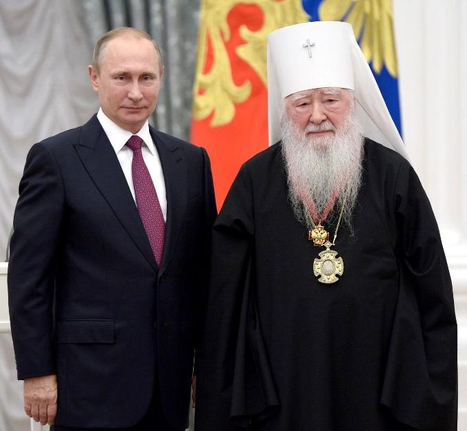 Vladimir Putin e il metropolita Juvenalij