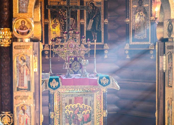 Peredelkino - Servizio patriarcale nel giorno della memoria di san Sergio di Radonezh nello skit di Alexander Nevsky.