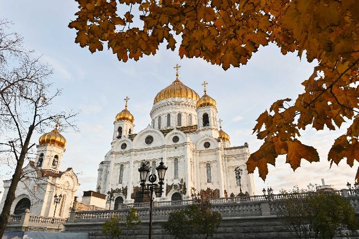  Mosca - Servizio patriarcale nella 16ª domenica dopo la Pentecoste nella Cattedrale di Cristo Salvatore.