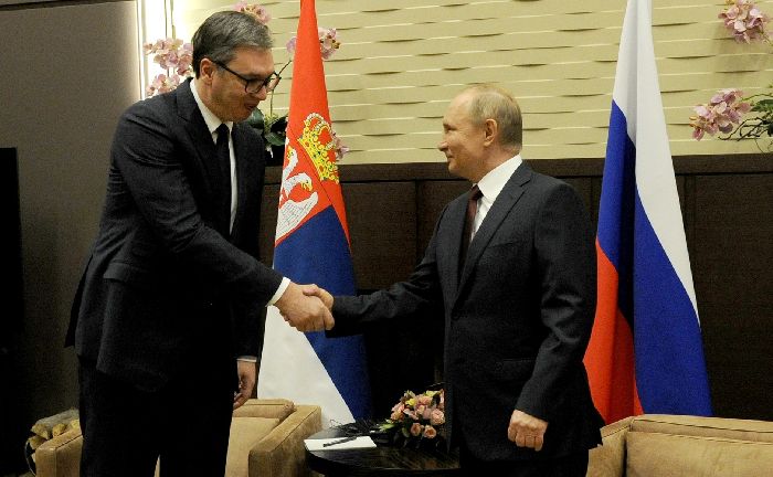 Sochi - Vladimir Putin con il presidente della Serbia Aleksandar Vučić.