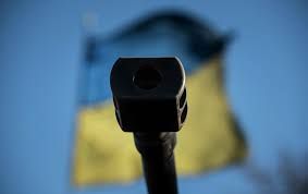 Bandiera ucraina. © AP Photo / Evgeniy Maloletka. Da: it.sputniknews.com.