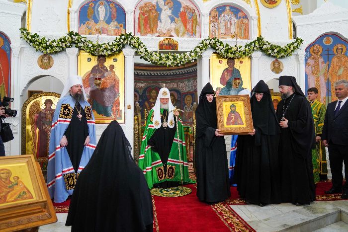 Visita patriarcale nella Repubblica di Bielorussia. Liturgia nel Monastero del Salvatore di Sant’Eufrosina a Polotsk. Consacrazione dell'archimandrita Evsebij (Tyukhlov) a vescovo di Slutsk.