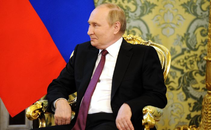 Mosca – Vladimir Putin durante l’incontro con il presidente del Turkmenistan Serdar Berdimuhamedov.