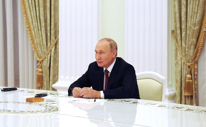 Mosca – Il presidente Vladimir Putin durante l’incontro con il membro serbo del Presidium della Bosnia ed Erzegovina Milorad Dodik.