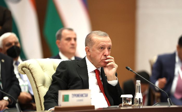  Samarcanda – Il presidente della Turchia Recep Tayyip Erdogan alla riunione del Consiglio dei Capi di Stato della SCO nel formato allargato. Foto: TASS.