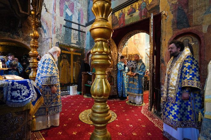 Mosca - Servizio patriarcale nella festa dell'Ingresso al Tempio della Santissima Madre di Dio nella Cattedrale della Dormizione del Cremlino di Mosca. Foto del sacerdote Igor Palkin.