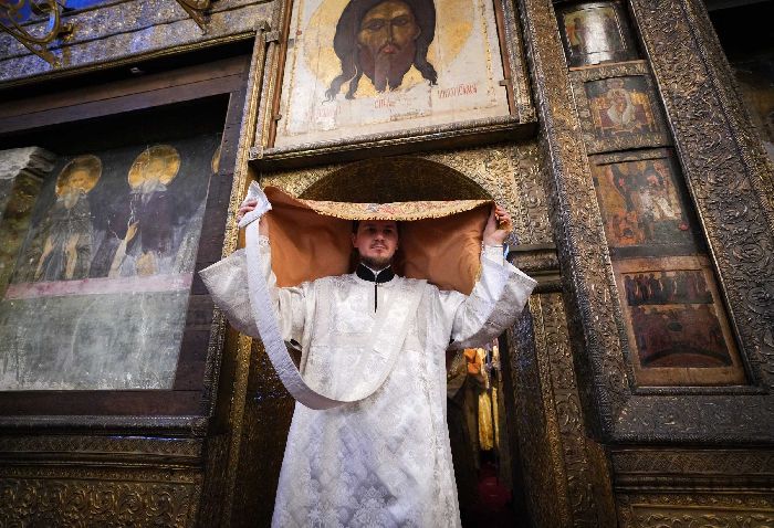 Mosca - Servizio patriarcale nella 30ª domenica dopo la Pentecoste nella Cattedrale della Dormizione del Cremlino di Mosca. Foto: sacerdote Igor Palkin.