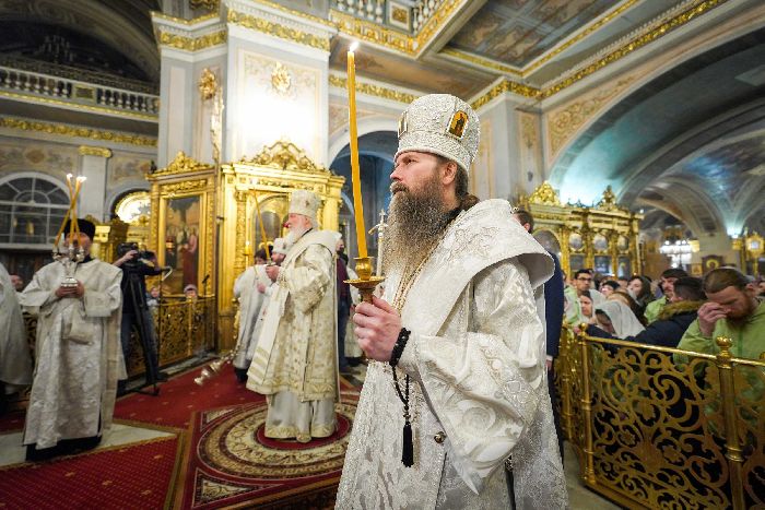  Mosca - Servizio patriarcale alla vigilia della festa della Teofania nella Cattedrale della Teofania a Mosca. Foto di Oleg Varov.