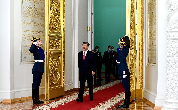 Il presidente della Repubblica popolare cinese Xi Jinping alla cerimonia ufficiale di benvenuto.